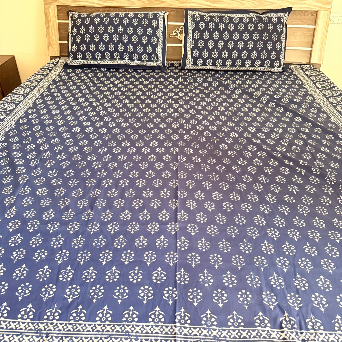 Preety Cotton Indigo Bedsheet