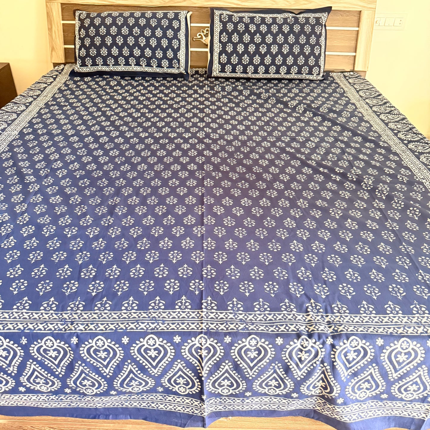 Preety Cotton Indigo Bedsheet