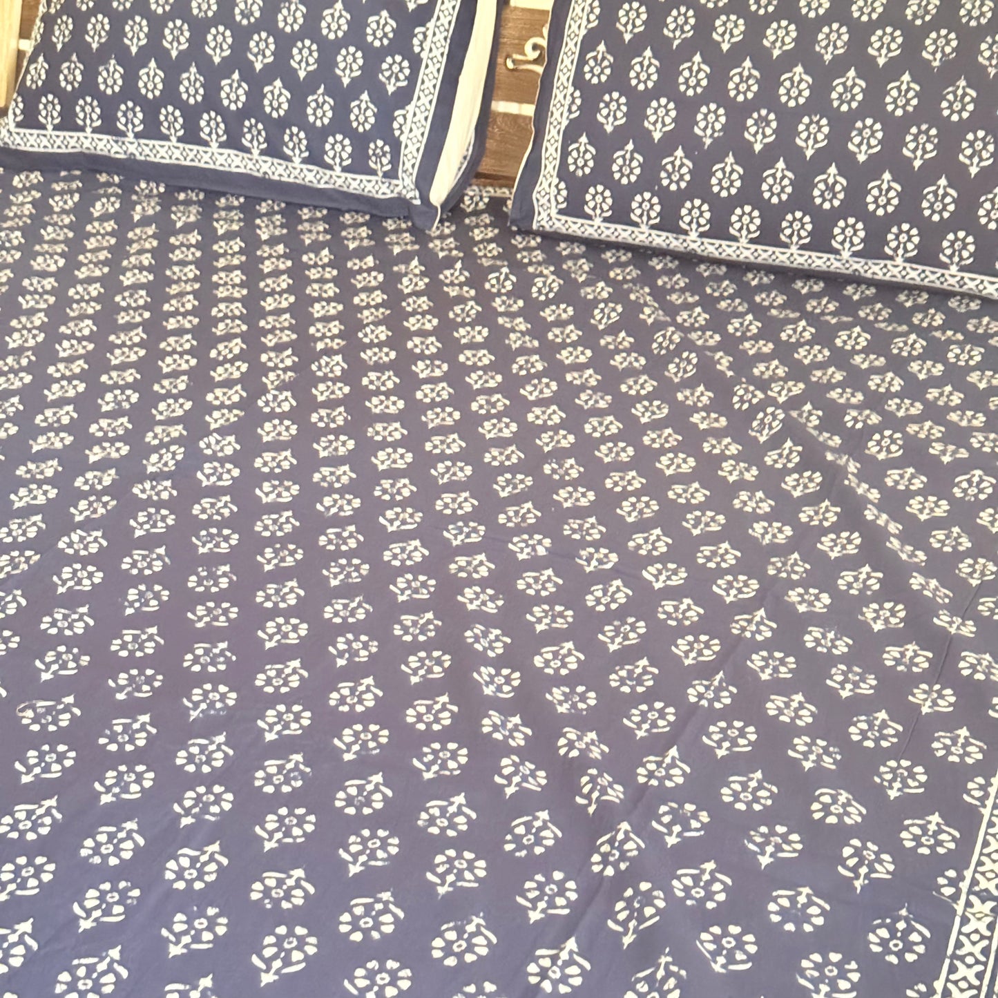 Preety Cotton Indigo Bedsheet