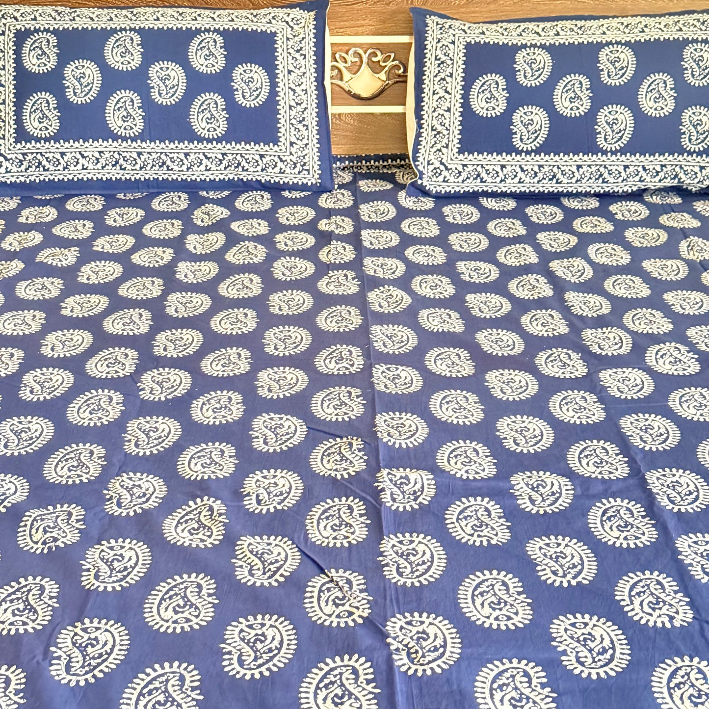 Mehendi Abstract Indigo Cotton Bedsheet