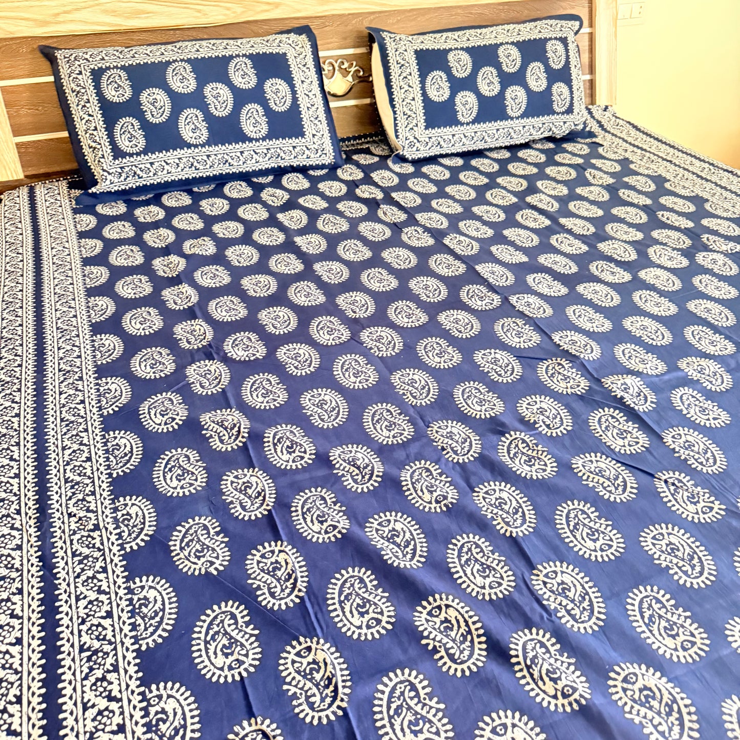 Mehendi Abstract Indigo Cotton Bedsheet
