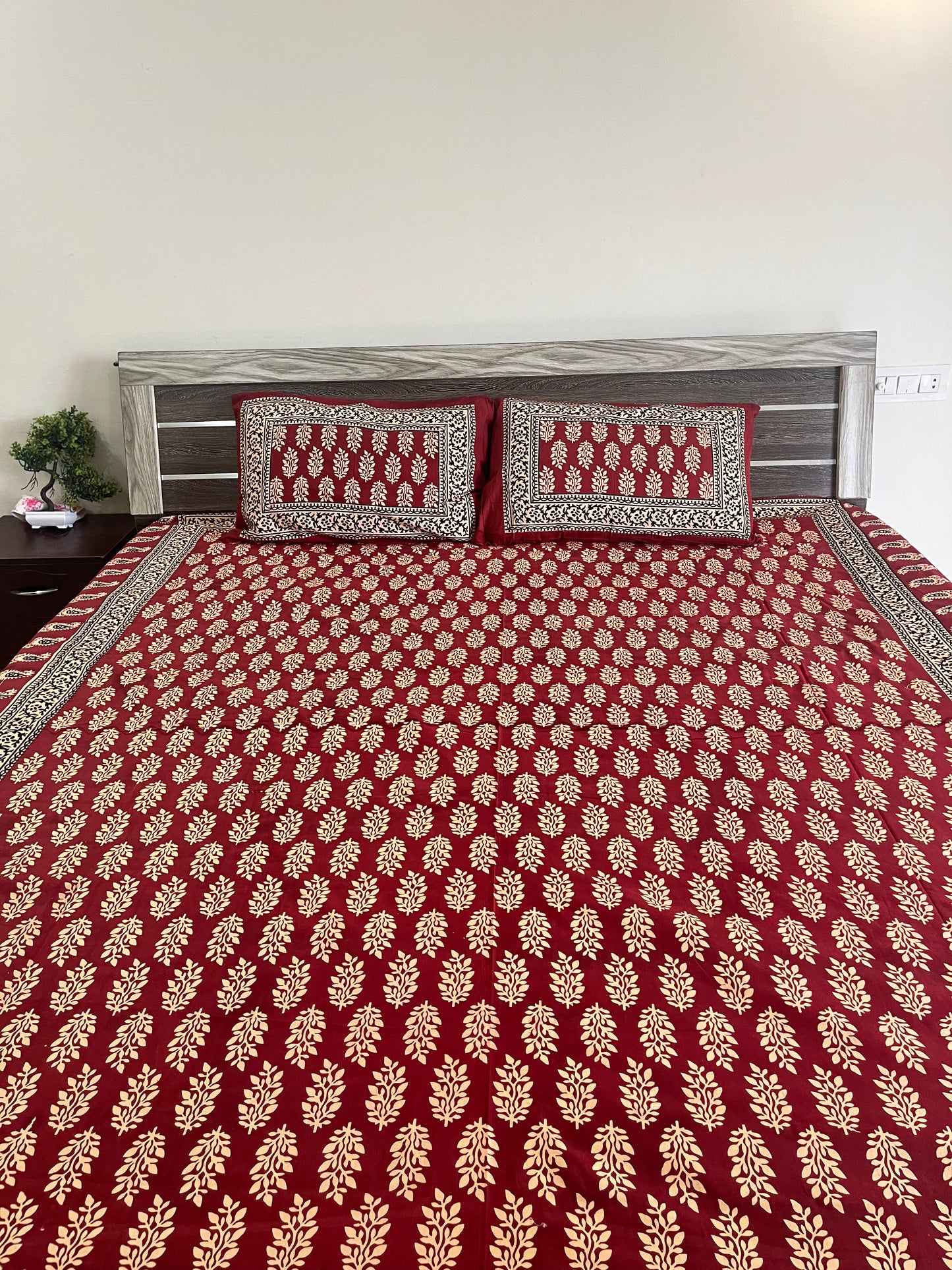 Red and Gold Barmeri Print Double Bedsheet with 2 Pillow Covers