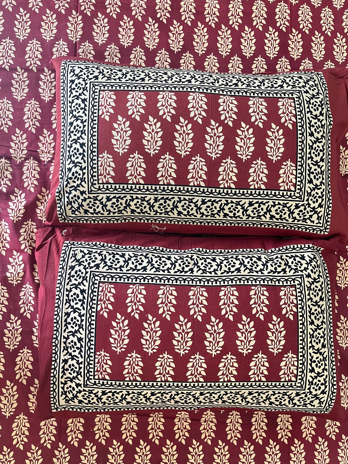 Red and Gold Barmeri Print Double Bedsheet with 2 Pillow Covers
