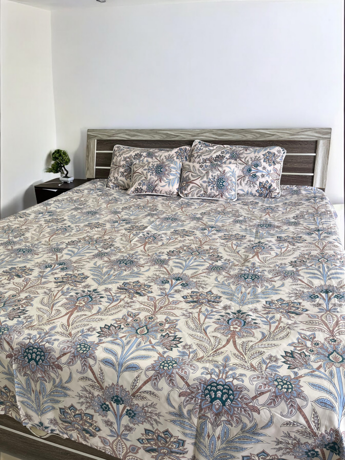 Blue Floral Print Double Bedsheet with 2 Frill Pillows and 2 Cushions