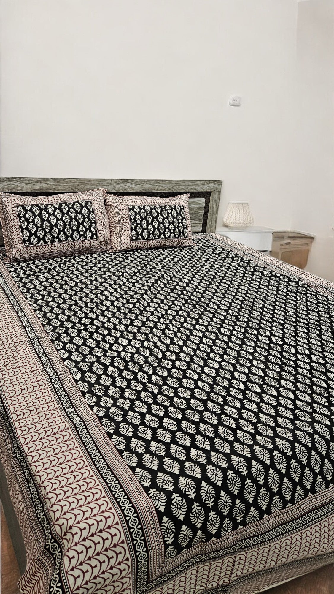 Black Barmeri Print Double Bedsheet with 2 Pillow Covers
